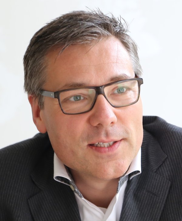 Arne Profilphoto Anzug